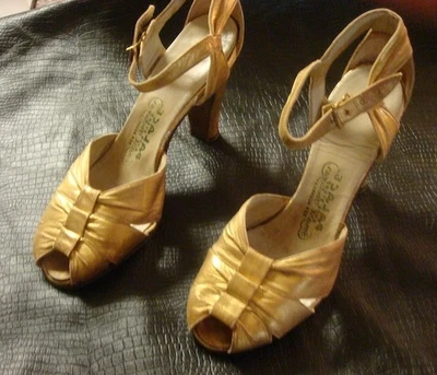 Tienda de zapatos antigua Palace, nueva Rochelle, NY, talla SM, dorada, hecha a mano personalizada, Foto 1 de 2