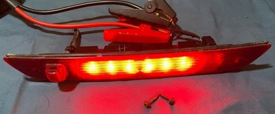 Tercera luz de freno Jeep Patriot 2007-2017 lámpara de parada de montaje alto 5116236AF OEM Foto 1 de 4