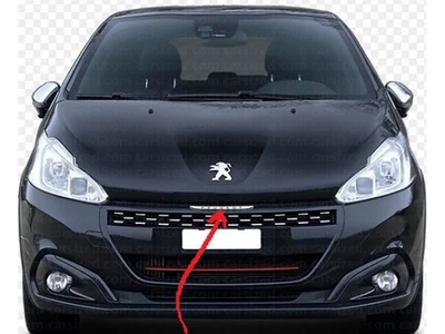 Emblema parrilla original cromada delantera Peugeot 208 1613497780 2012-2019 Foto 1 de 4