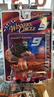 Dodge Charger Winner's Circle Nascar #9 2009 Kasey Kahine en rojo Foto 1 de 3