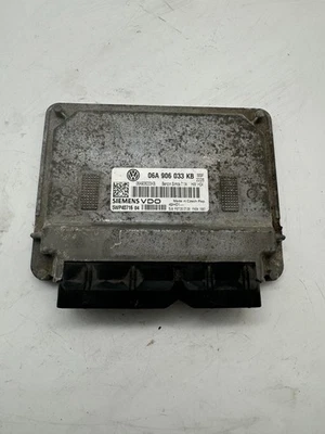 SK4* Skoda Octavia Ambiente II 2010 VW Centralina Motore 06A906033KB Siemens - Immagine 1 di 4