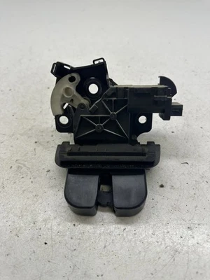 Audi A4 S4 B7 8E 8H 2007 Schloss Heckklappe Kofferraumdeckel 8P4827505C DRA48629 - Imagem 1 de 4