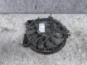 TOYOTA TUNDRA 22-25 MOTOR REFRIGERACIÓN VENTILADOR DERECHO CUBIERTA MOTOR HÍBRIDO 3.4L 4X4 OEM - Imagen 1 de 10