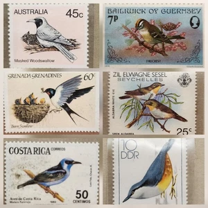 34 RSPB Songbirds of the World Stamps Vintage Royal Society British  - Picture 1 of 14