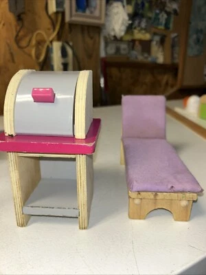 Mueble de madera para casa de muñecas Kidcraft pieza de repuesto sillón Foto 1 de 4