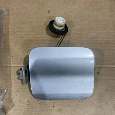 Tapa tapa puerta combustible gasolina Subaru WRX 2002-2003 K1903 A35 Foto 1 de 4