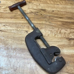 Vintage NYE Universal Pipe Cutter Wheel 1/8” - 2” Capacity - Picture 1 of 10