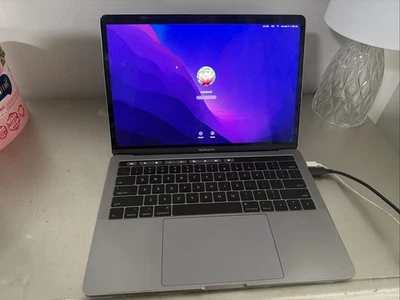 Apple MacBook Pro 13" Four Thunderbolt 2016 i5-6267U @ 2.90GHz 8GB 256GB SSD - Image 1 of 4