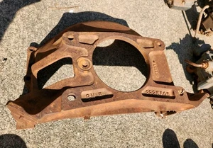 1967-1972 Chevy GMC Truck GM5, 3925505 Cast Iron Bellhousing C10 C20 C30 - Picture 1 of 6