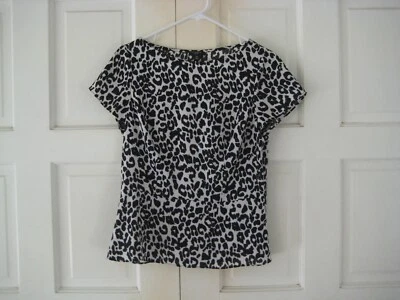 Ann Taylor Leopard Print Short Sleeve Light Weight Top Size 8P - Image 1 of 4