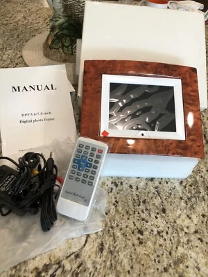 7 inch digital photo frame - Image 1 of 3