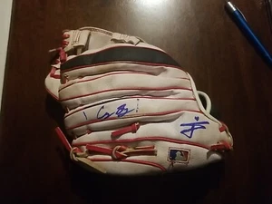Codey Bellinger Autogramm T-Ball Handschuh und Willie Calhoun MILB  - Bild 1 von 5