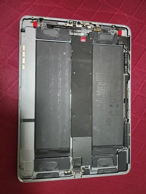 Apple iPad Pro 1st Gen. 11 in, A1980, 64GB, Wi-Fi   (115) - Image 1 of 4