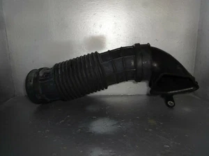 Suzuki Swift AZ 1.0 Luftschlauch Ansaugschlauch 1376-52R4 - Bild 1 von 5