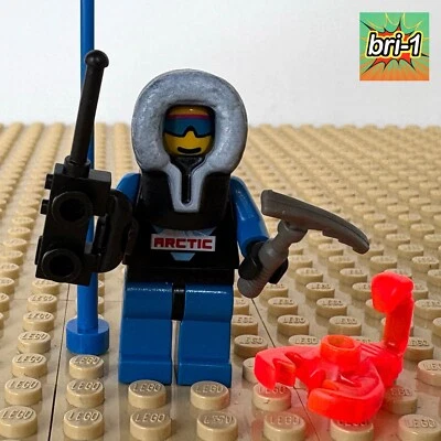 LEGO, Arctic: Captain Ross, FLAG, SCORPION, arc002, 6586, POLAR SCOUT 2000 HOOD - Image 1 of 4