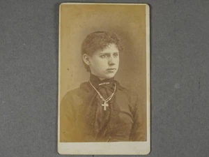 CDV 1800's Portrait Intense Religious Young Woman with Cross Curly Bangs Lace - Picture 1 of 3
