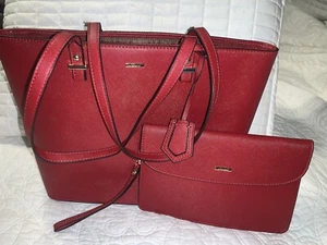 LOVEVOOK Purse Shoulder Bag W/ Detachable Pouch, Women, Red 17.3”x17” NWOT - Picture 1 of 16