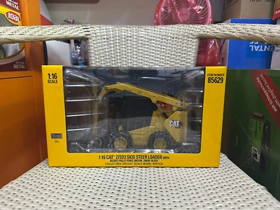 Cat 272D3 Skid Steer Loader With Tools 1:16 Scale Diecast Masters DM 85629 New - Image 1 of 2