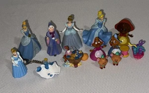 Enorme lotto personaggi Disney Cenerentola fata madrina topi portachiavi fornitura cucito - Foto 1 di 23