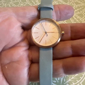 Orologio Skagen Signature SKW2621 donna pelle blu quadrante analogico quarzo tono rosa - Foto 1 di 8