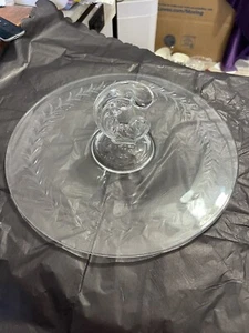 Fostoria Etched Laurel Serving Tray / Plate with Cascade Handle 11 1/2" Diameter - Picture 1 of 3