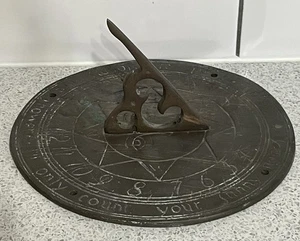 VINTAGE UNPOLISHED BRASS SUNDIAL "...ONLY COUNT YOUR SUNNY HOURS" - Picture 1 of 9