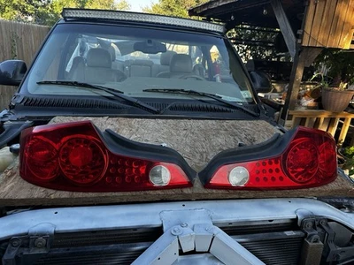 Luces traseras Infiniti G35 2003-2005 cupé OEM Foto 1 de 4