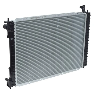 For Nissan Quest 1999-2002 UAC Engine Coolant Radiator Foto 1 de 2