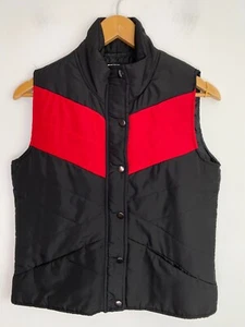 Millers Puffer Vest Womens Size 10 Black Red Snap Pockets High Neck Lined Comfy - Picture 1 of 16