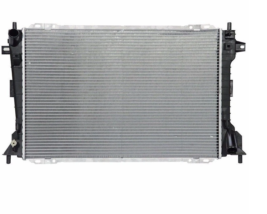 RADIATOR Fits FOR  1998-2002 Ford Crown Victoria Town Car  Grand Marquis — 第 1/1 张图片