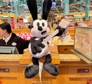 Walt Disney 100 OSWALD the Lucky Rabbit 17" Guitar plush toy - Picture 1 of 4