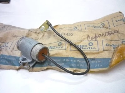 Bobina de encendido condensador de radio GM Camaro Chevelle Nova 1967-72 GM# 1947452  Foto 1 de 3