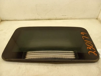 98-05 LEXUS GS300 3.0L SUNROOF GLASS  - Image 1 of 4
