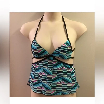 Camiseta Tankini SO Geométrica Espalda Abierta Nueva con Etiquetas Talla XSmall Foto 1 de 4