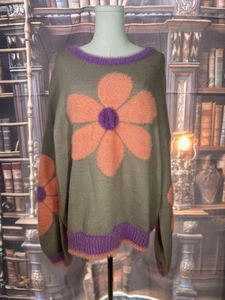 NWT Easel Oversized Flowered Fuzzy Knit Sweater Size Medium - Picture 1 of 7