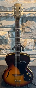 Vintage 1967 Gibson Guitar ES-120T in Very Good Condition - Picture 1 of 14