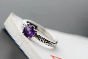 Anello In Amatista Viola Con Motivo A Vite In Argento Sterling 925 Regolabile - Foto 1 di 7