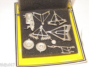 WOODLAND SCENICS ( D207 ) TRACTEUR AVEC DISQUES EN KIT METAL NEUF A MONTER HO - Foto 1 di 3