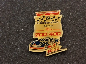 Vintage 1998 GM Goodwrench Service 200/400 The Rock Rockingham Pin - Picture 1 of 2