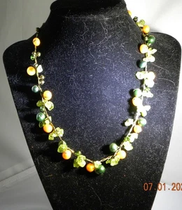 Damen Halskette Perlen Grobstein und Glaskugeln, gelb, grün und blau - Bild 1 von 9