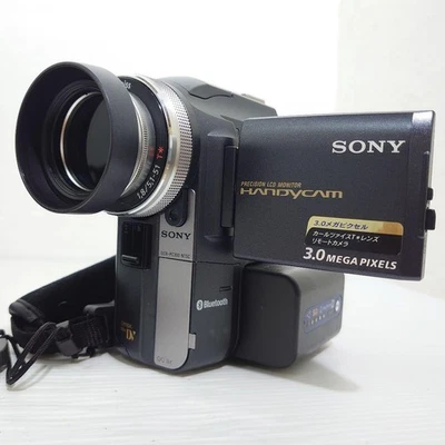 Sony Handycam DCR-PC300 NightShot Camcorder with Battery Mini DV Digital Japan - Image 1 of 4