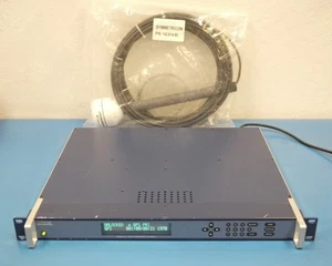 Symmetricom 1510-602 XLI Sistema di tempo e frequenza con antenna SY142-614-50 - Foto 1 di 4