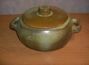 Frankoma China Pottery 2 Pc Covered Casserole Plainsman Prairie Green NICE - Bild 1 von 1
