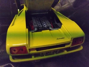 maisto 1/18 special edition Lamborghini Diablo Yellow - Picture 1 of 3