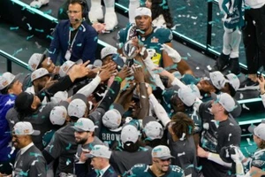 EAGLES WIN 2025 SUPERBOWL LIX CHAMPIONS - 4x6 Glossy Printed Magnet - Picture 1 of 2