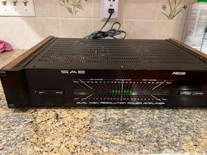 Amplificatore di potenza SAE A202 made in USA 100 wpc - Foto 1 di 13