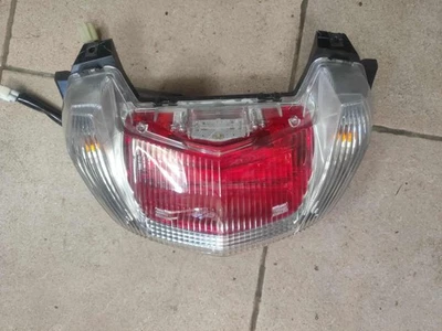 FEU STOP ARRIÈRE ORIGINAL YAMAHA TRICITY 125 2014-2015-2017  - Photo 1/2