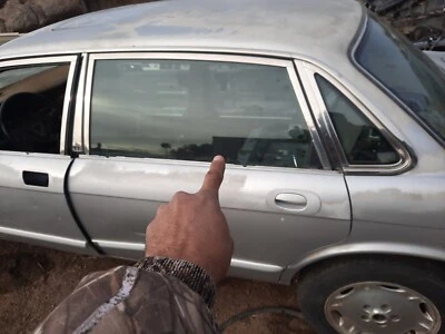 1998-03 捷豹 Vanden Plas X308 LWB 左后驱动器侧窗玻璃原始设备制造商 — 第 1/4 张图片