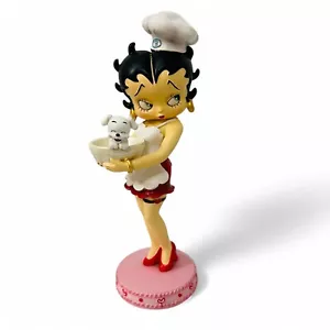 2009 Betty Boop RARE Homemaker Betty 7.5" with Puppy Figurine Westland Giftware - Picture 1 of 5