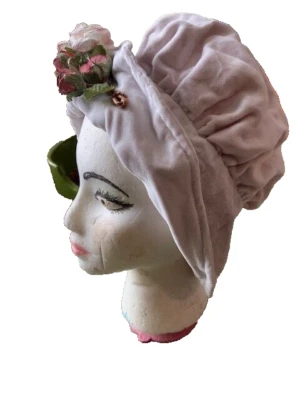 Sombrero de terciopelo victoriano vintage gris claro para damas con rosas elegante boda steampunk Foto 1 de 4